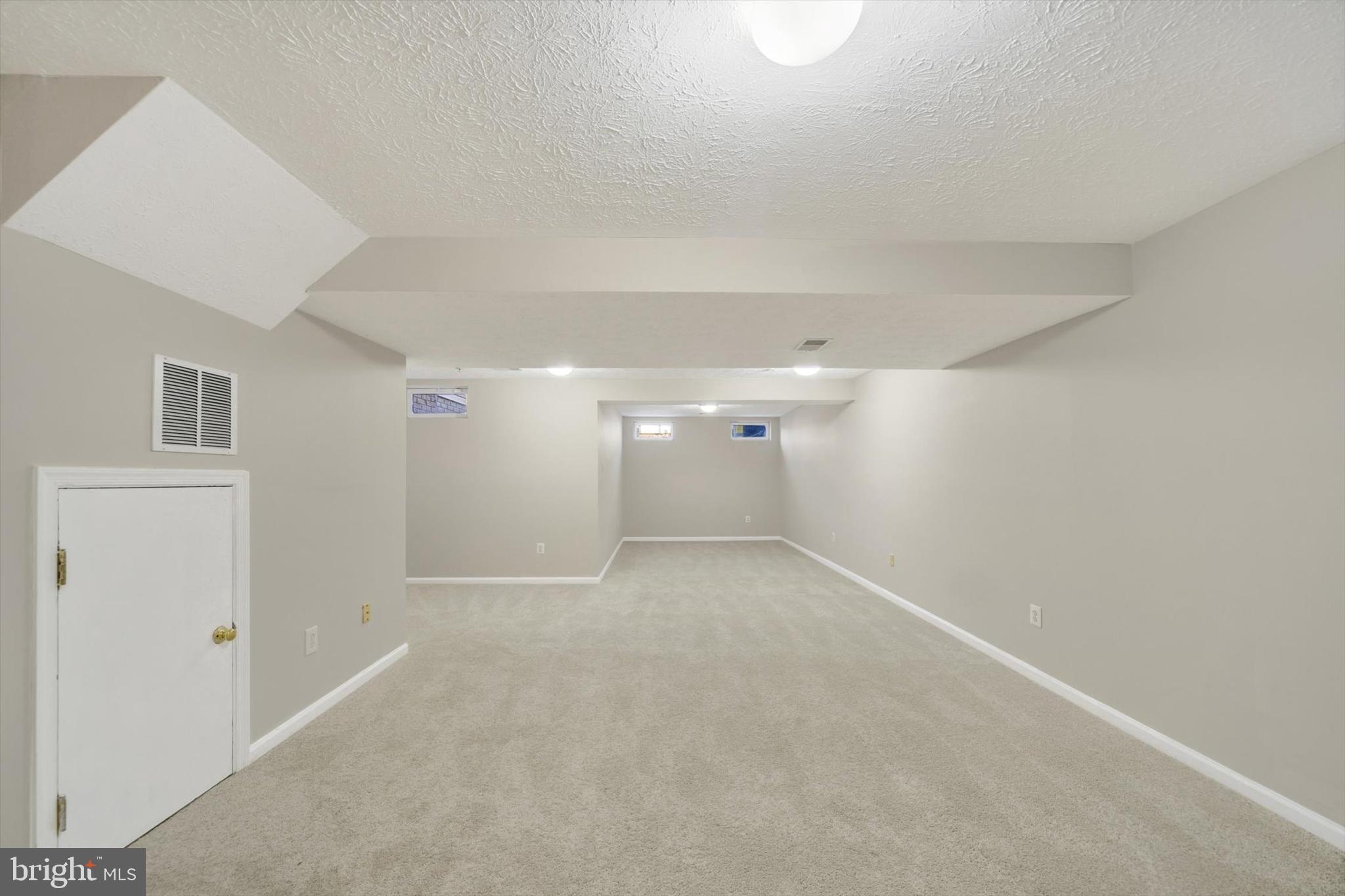 5032 Finsbury Road Rosedale, MD 21237 - Photo 25 of 36