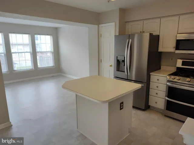 $2,700 | 5032 Finsbury Road, Rosedale, MD 21237