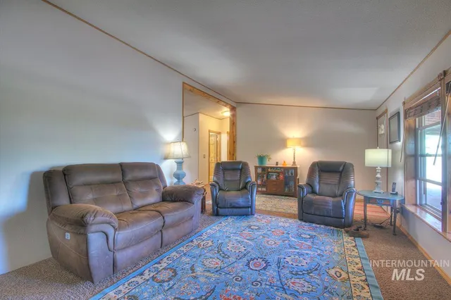 $810,900 | 2625 Berglund Road, Emmett, ID 83617