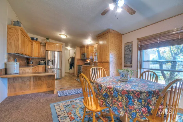 $810,900 | 2625 Berglund Road, Emmett, ID 83617