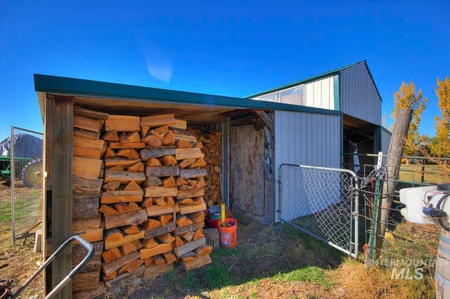 $810,900 | 2625 Berglund Road, Emmett, ID 83617