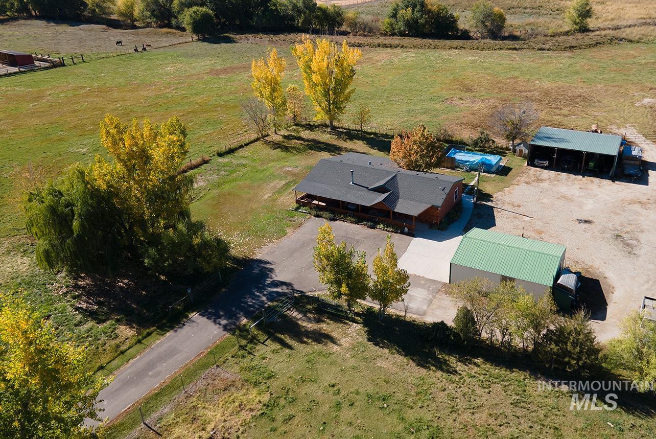 2625 Berglund Road Emmett, ID 83617 - Photo 4 of 46