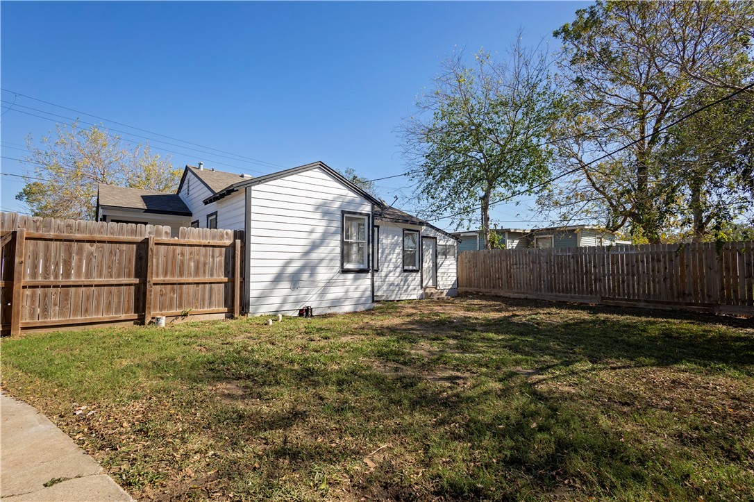 4505 Up River Road Corpus Christi, TX 78408 - Photo 16 of 18