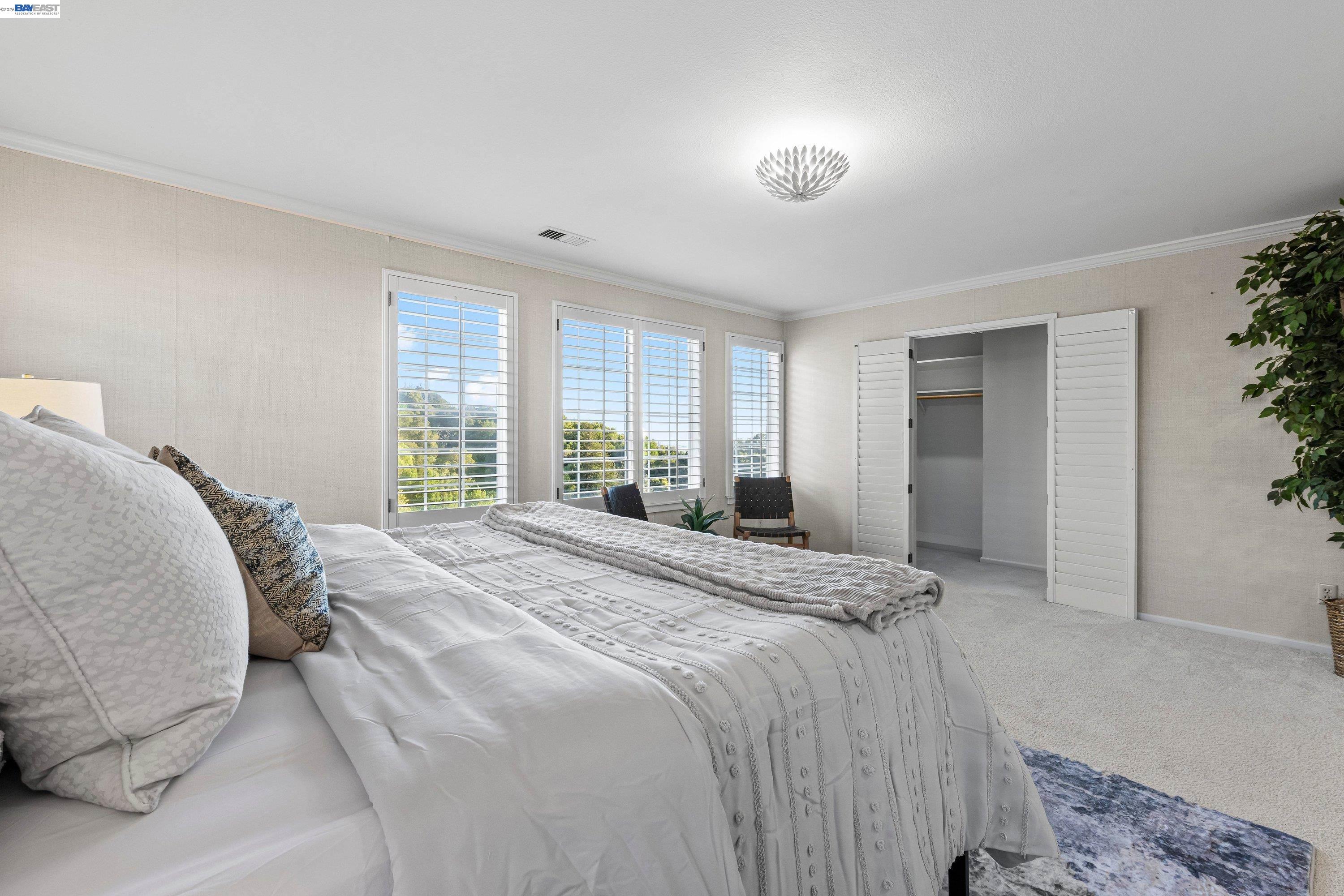 4636 Redwood Road Oakland, CA 94619 - Photo 23 of 30