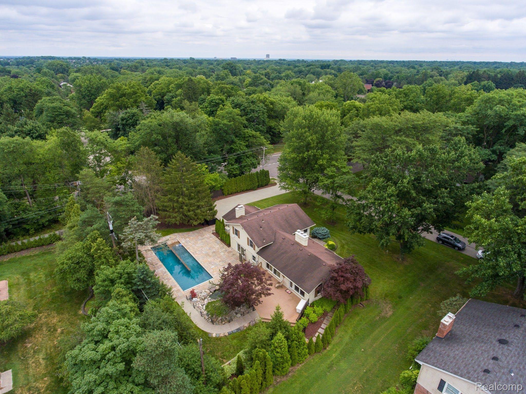 1095 Rock Spring Road Bloomfield Hills, MI 48304 - Photo 51 of 54 Gallery Image 51