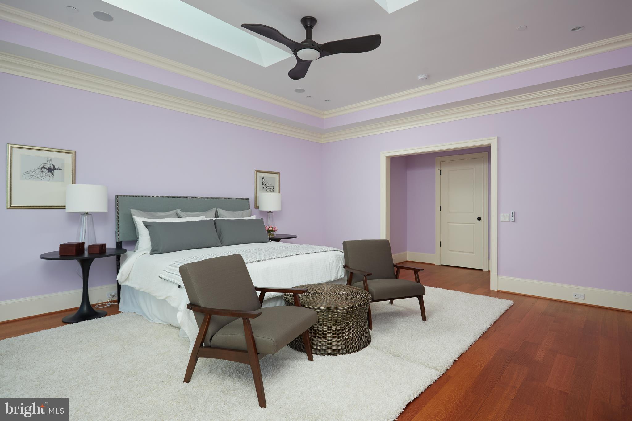 8003 Maple Ridge Road Bethesda, MD 20814 - Photo 30 of 30 a living room with furniture