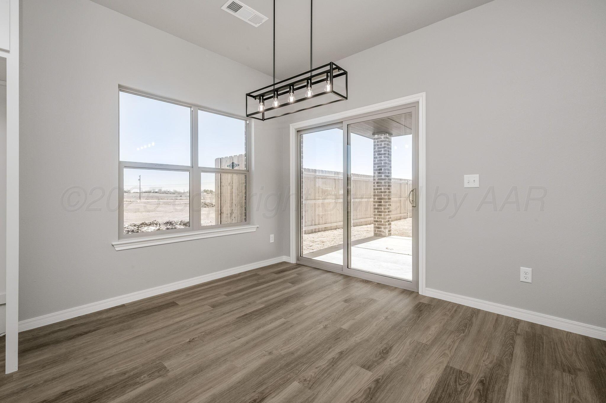 4207 Beacon Road Amarillo, TX 79118 - Photo 9 of 20 Dining Area