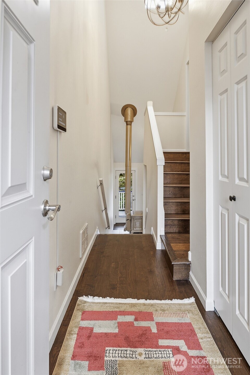 9165 45th Avenue Southwest, Unit 6 Seattle, WA 98136 - Photo 3 of 40