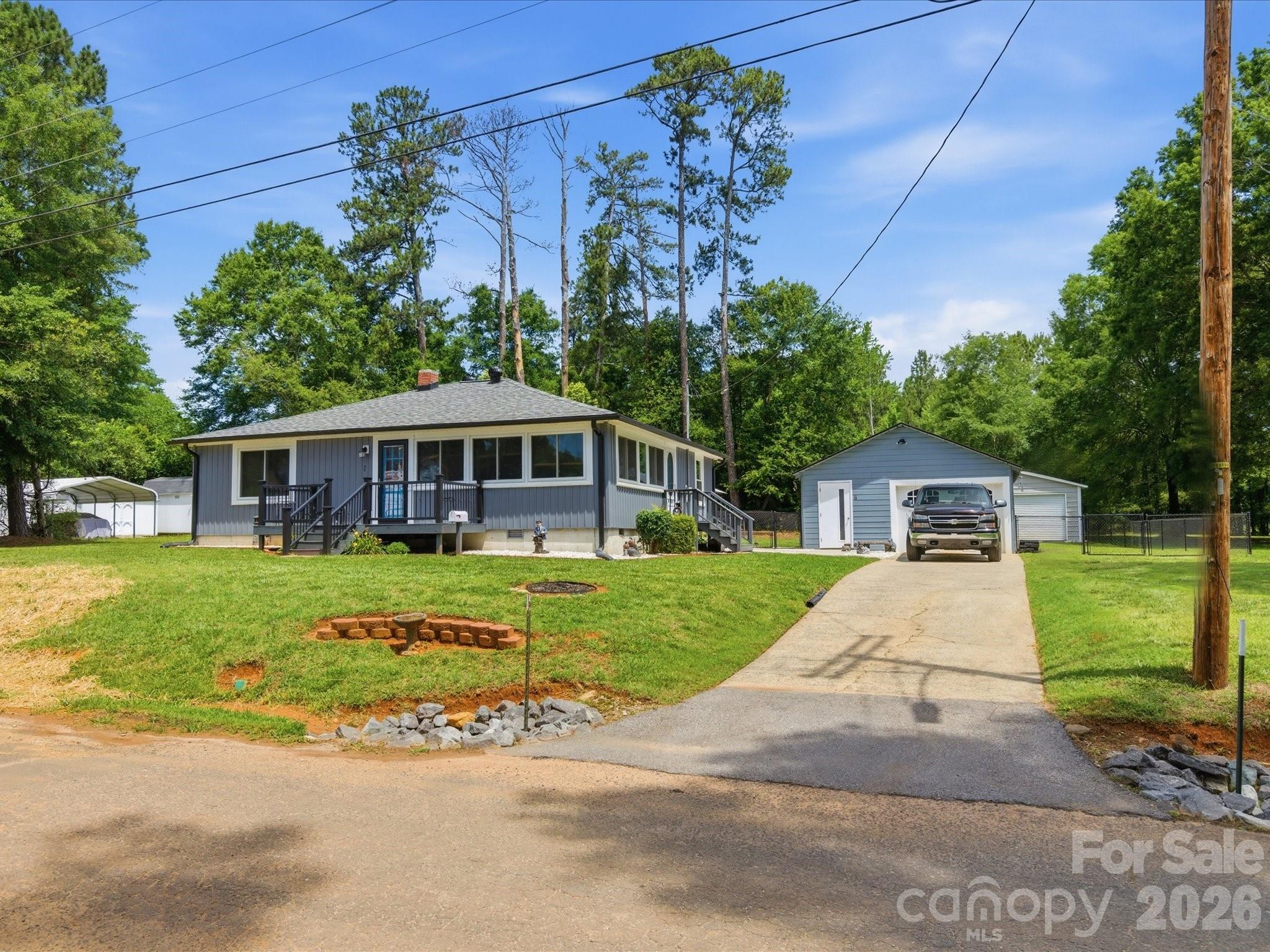 7 Wray Street York, SC 29745 - Photo 32 of 48