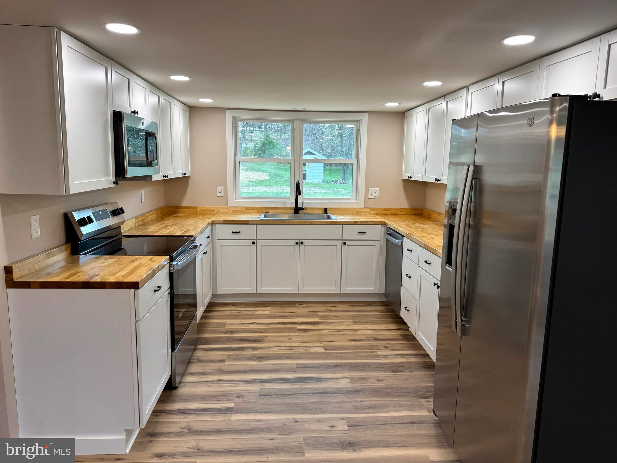 502 Sol Shanholtz Road Augusta, WV 26704 - Photo 4 of 6