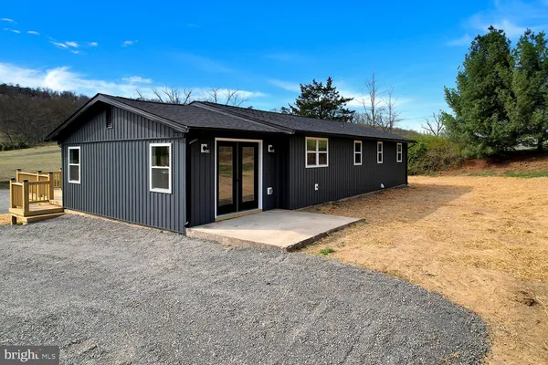 $345,000 | 502 Sol Shanholtz Road, Augusta, WV 26704