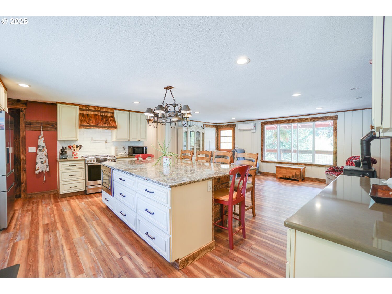 19910 Northeast 356th Street Yacolt, WA 98675 - Photo 4 of 47