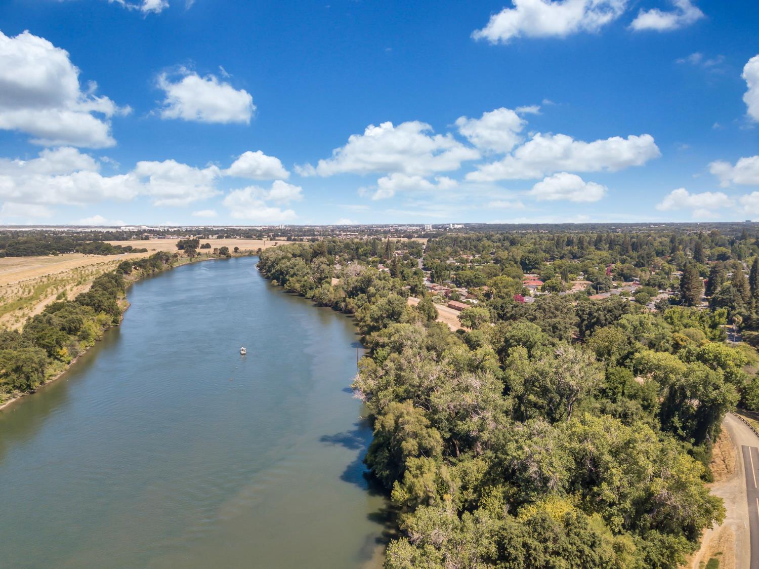 5720 Riverside Boulevard Sacramento, CA 95822 - Photo 7 of 54