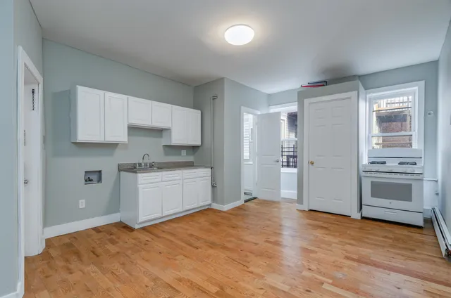 $1,650 | 80 West 18th Street, Unit 6, Bayonne, NJ 07002