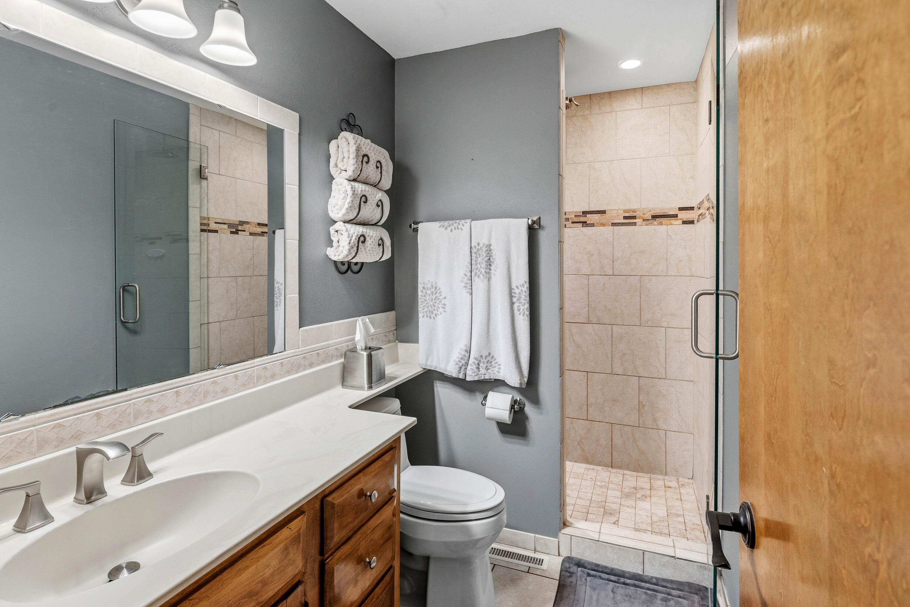 2953 Kettle Moraine Road Hartford, WI 53027 - Photo 39 of 58 Full Bathroom