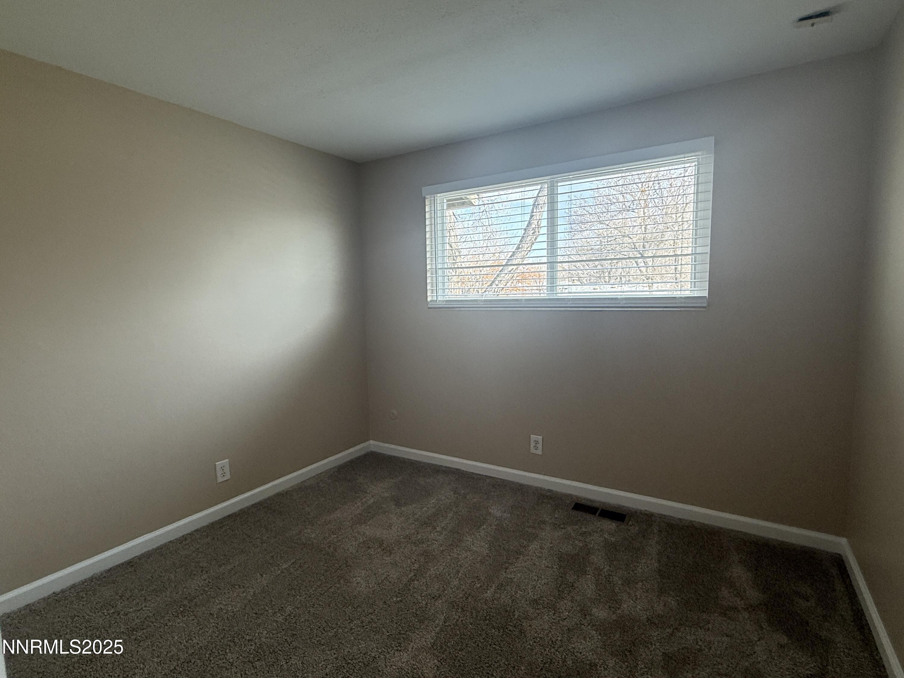 835 Ridgewood Drive, Unit 3 Sparks, NV 89434 - Photo 17 of 34 8A98687F-1324-4D40-8B24-E4AB8BF1F17C