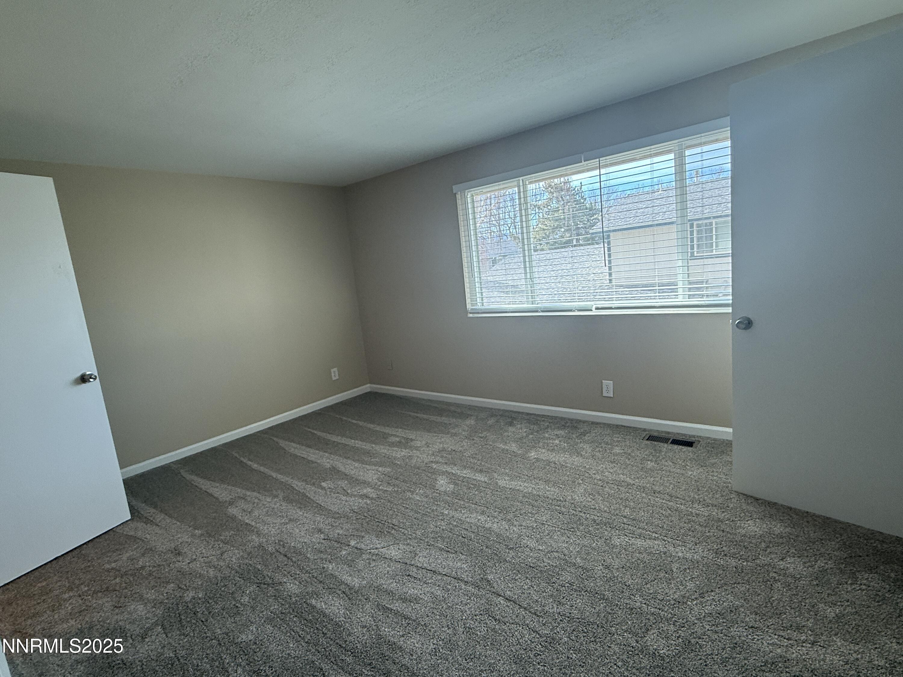 835 Ridgewood Drive, Unit 3 Sparks, NV 89434 - Photo 21 of 34 796E5B7F-C70B-456E-824F-A3FDCE162BD2