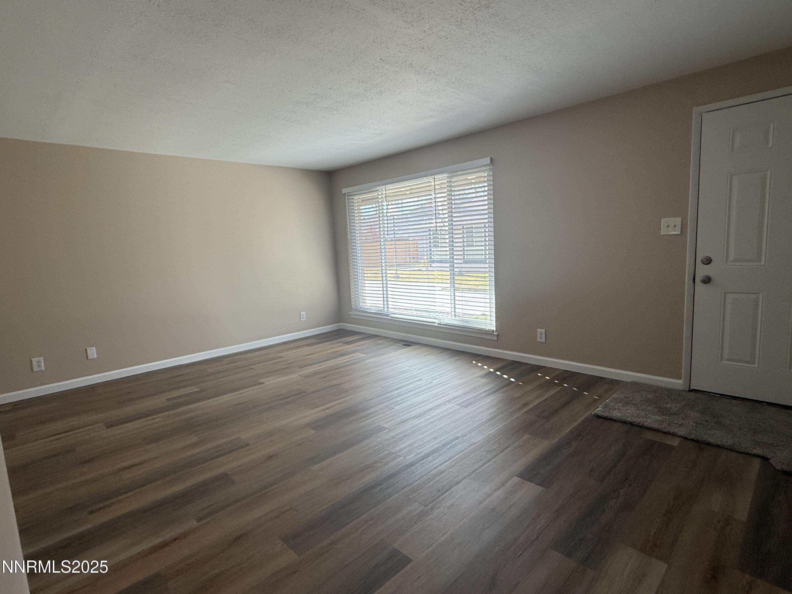 835 Ridgewood Drive, Unit 3 Sparks, NV 89434 - Photo 4 of 34 B478E484-C55A-428D-8E90-F4AFC68DC903