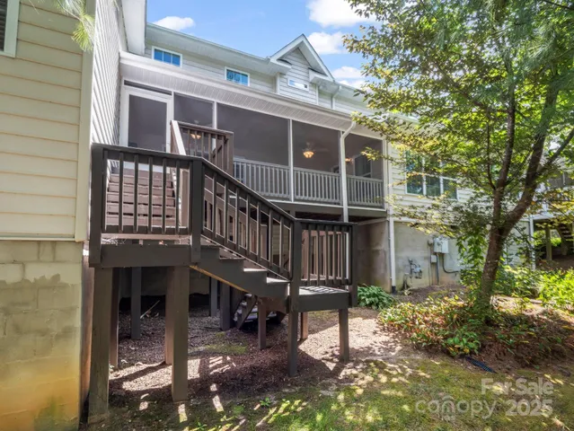 $424,500 | 89 Victoria Park Drive, Hendersonville, NC 28792