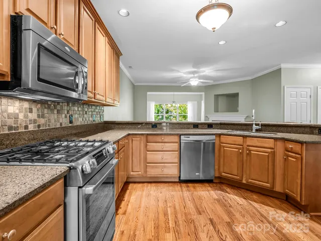 $424,500 | 89 Victoria Park Drive, Hendersonville, NC 28792