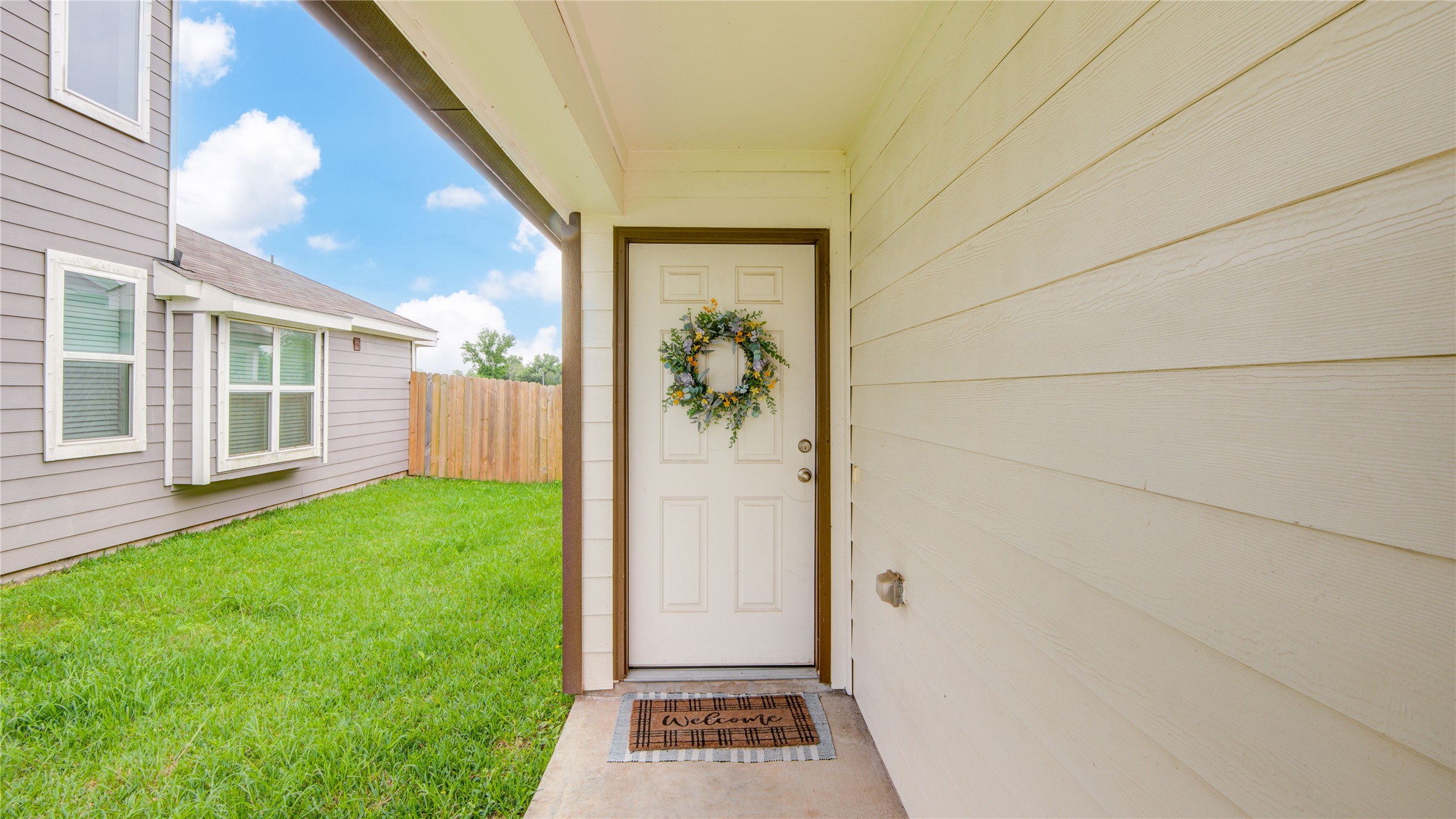 219 Lisa Marie Drive Angleton, TX 77515 - Photo 3 of 26