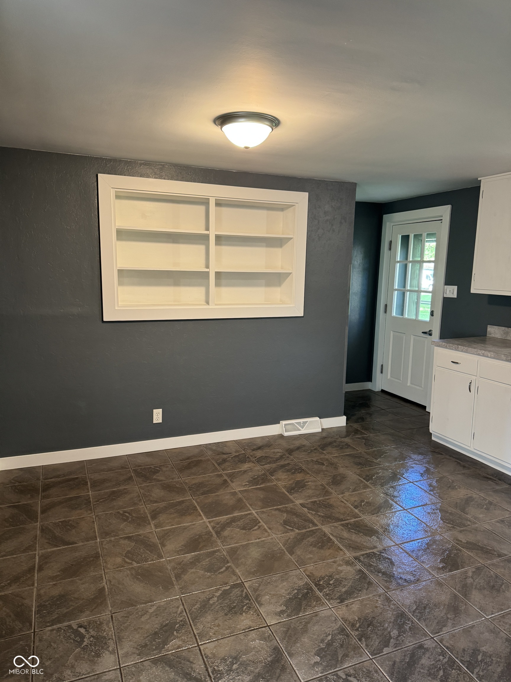 7897 Moore Road Indianapolis, IN 46278 - Photo 15 of 37 Gallery Image 15