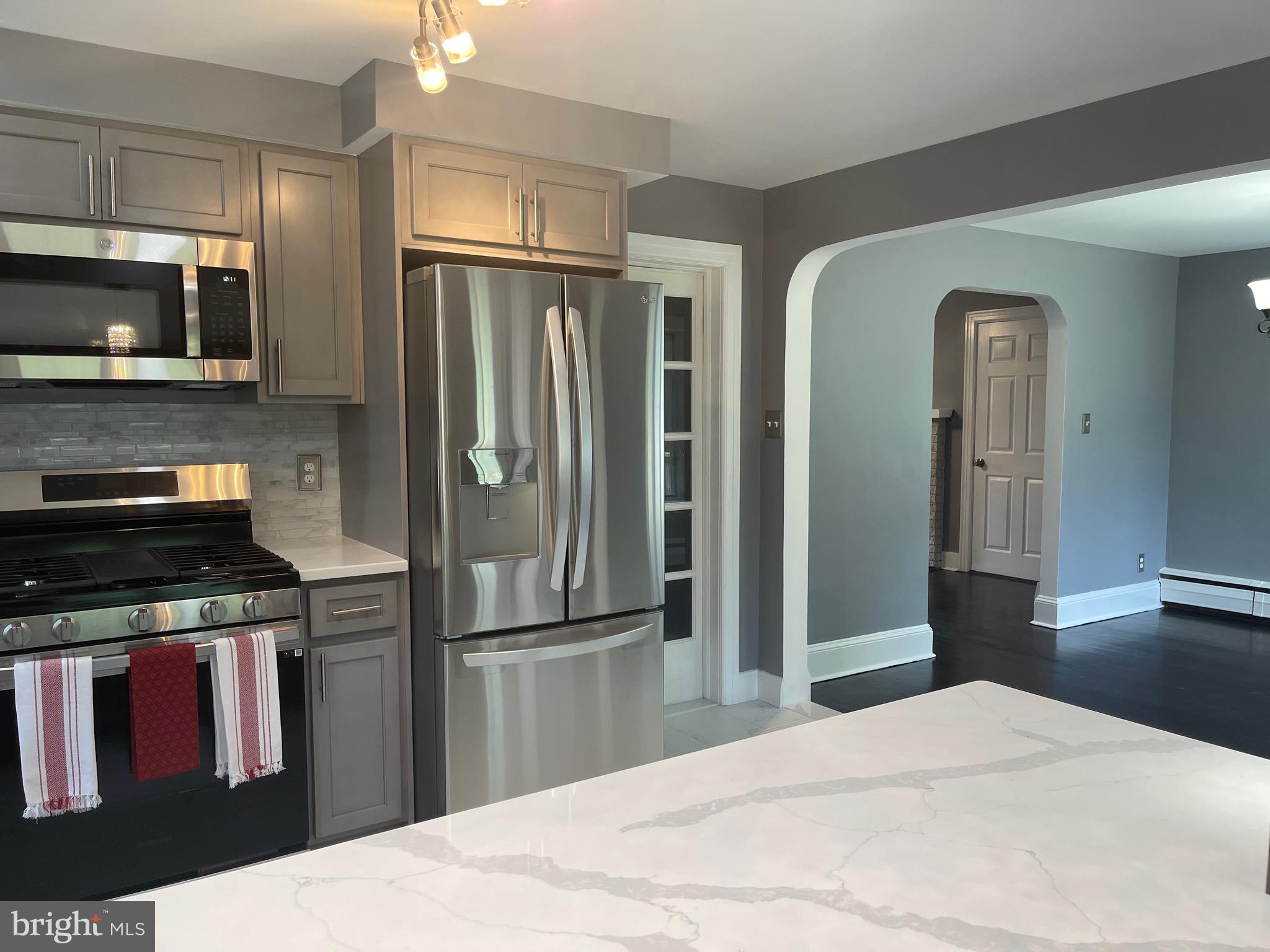 246 Edinburg Road Hamilton, NJ 08619 - Photo 12 of 31