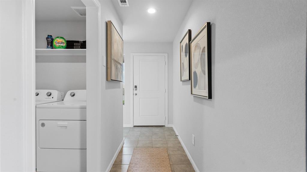 504 Marsh Street Cleburne, TX 76033 - Photo 35 of 39 a view of bathroom