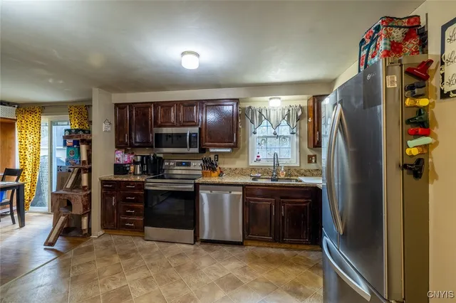 $259,900 | 9 Matt Drive, Annsville, NY 13471