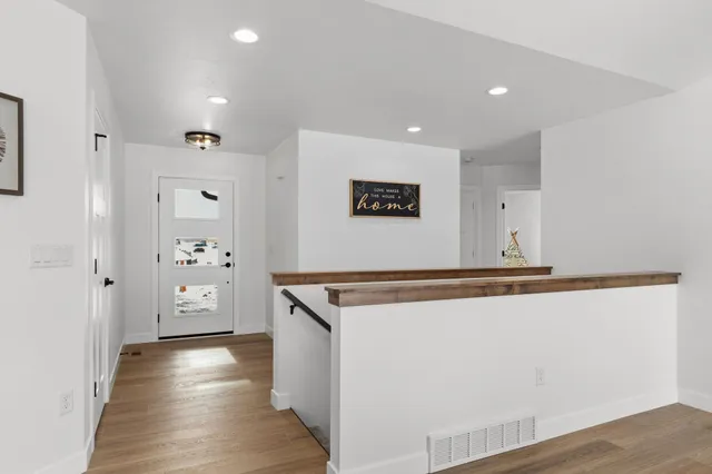 $406,900 | W5626 Tonys Way, Appleton, WI 54915