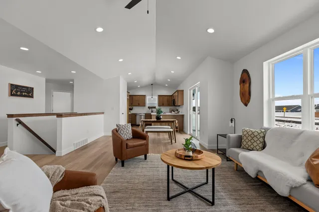 $406,900 | W5626 Tonys Way, Appleton, WI 54915