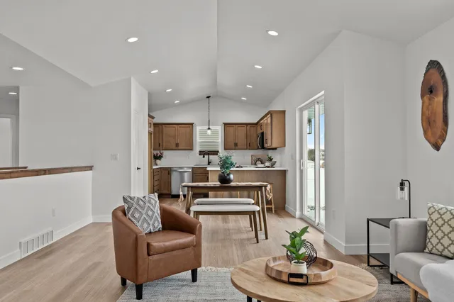 $406,900 | W5626 Tonys Way, Appleton, WI 54915