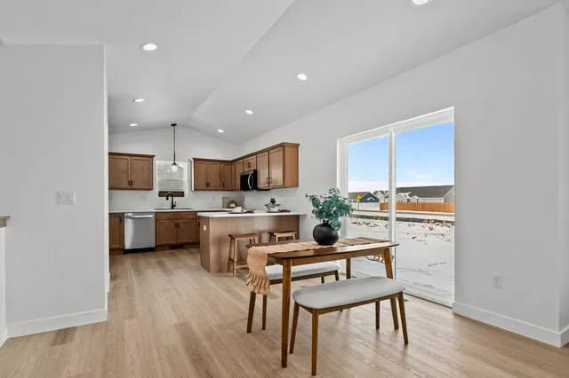 $406,900 | W5626 Tonys Way, Appleton, WI 54915