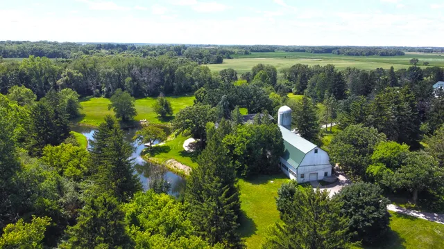$3,250,000 | W1800 County Road B, Bloomfield, WI 53128