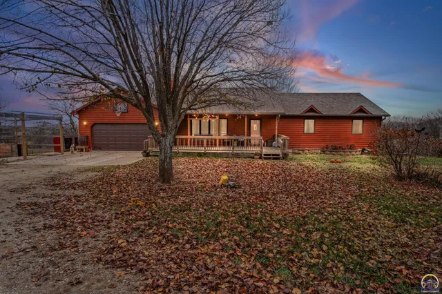 $515,000 | 10010 Hwy K-16 Holton Ks 66436, Holton, KS 66436