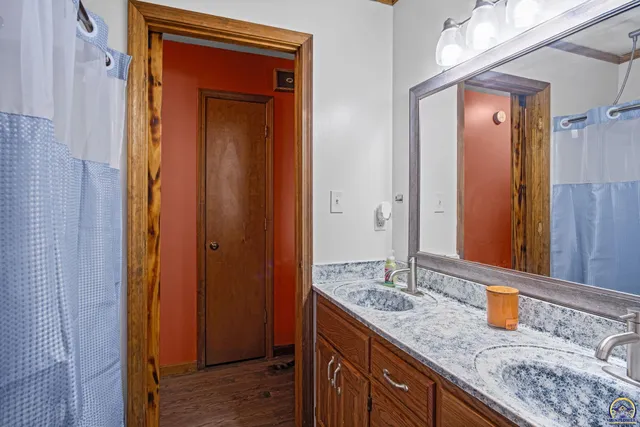 $515,000 | 10010 Hwy K-16 Holton Ks 66436, Holton, KS 66436