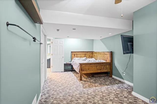 $515,000 | 10010 Hwy K-16 Holton Ks 66436, Holton, KS 66436