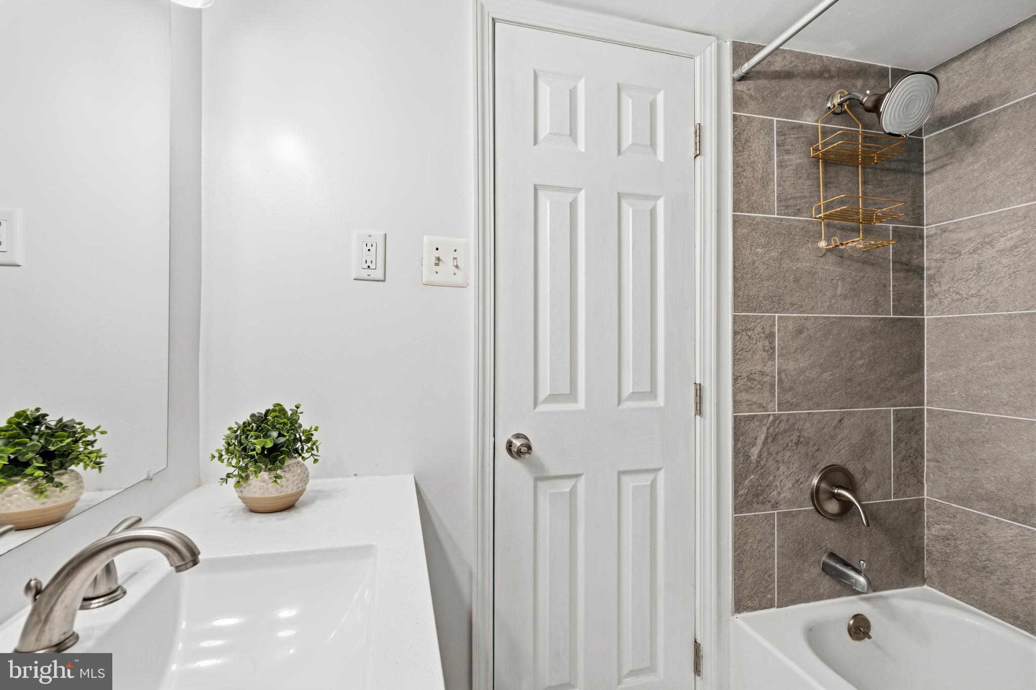 2907 Charing Cross Road, Unit 9/3 Falls Church, VA 22042 - Photo 15 of 34