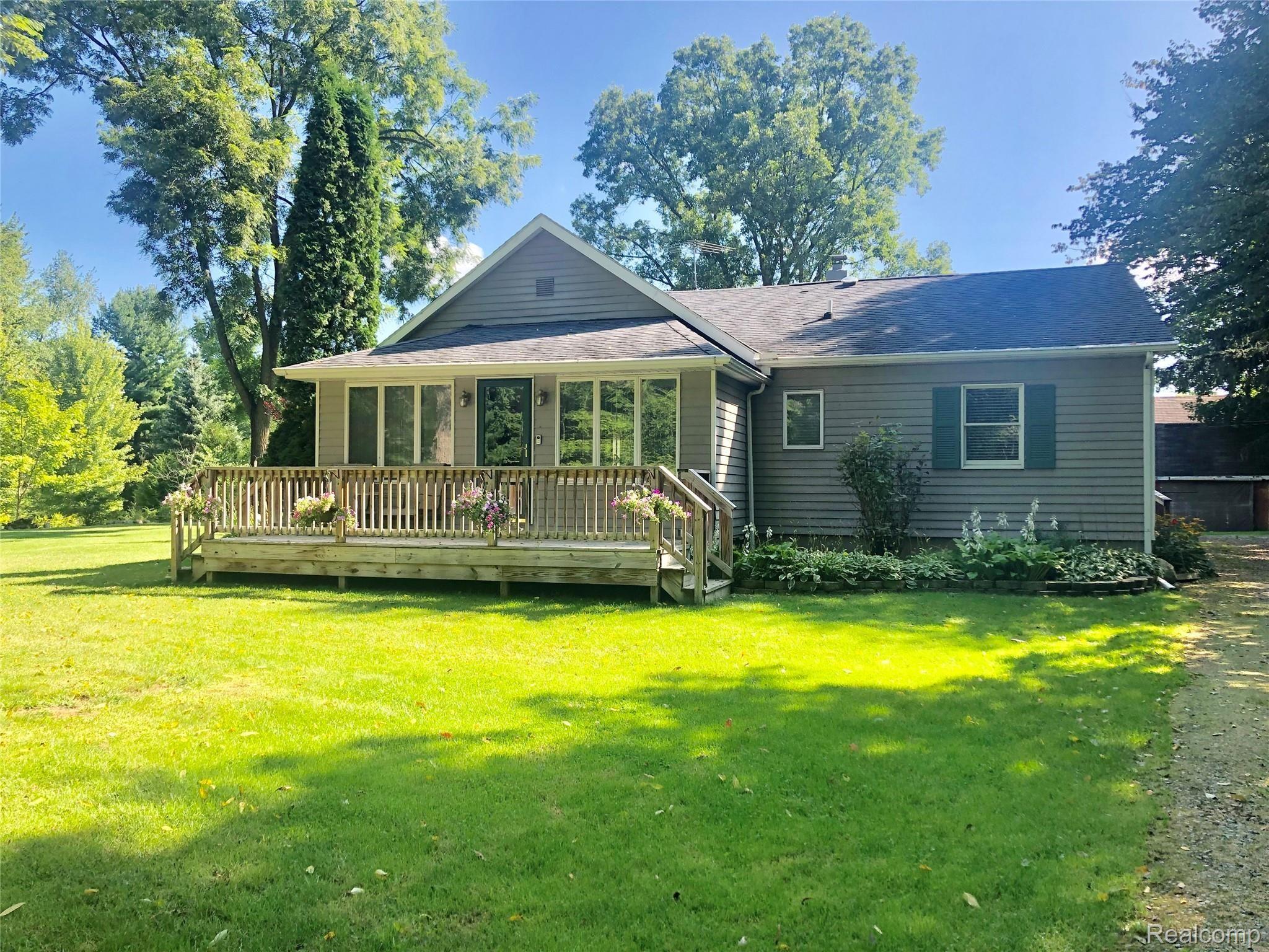 9400 Tower Road South Lyon, MI 48178 - Photo 2 of 21 to5.jpg