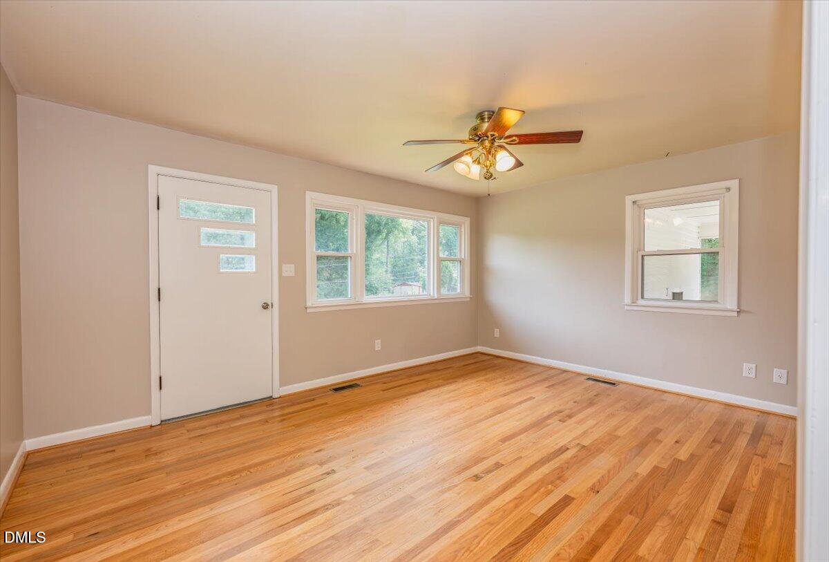 5510 Old Stage Road Raleigh, NC 27603 - Photo 12 of 52 06-Living Room