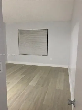 $2,000 | 8211 Northwest 191st Street, Unit 3E, Hialeah, FL 33015