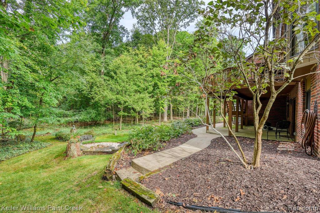 1619 Wakefield Court Rochester Hills, MI 48306 - Photo 9 of 68
