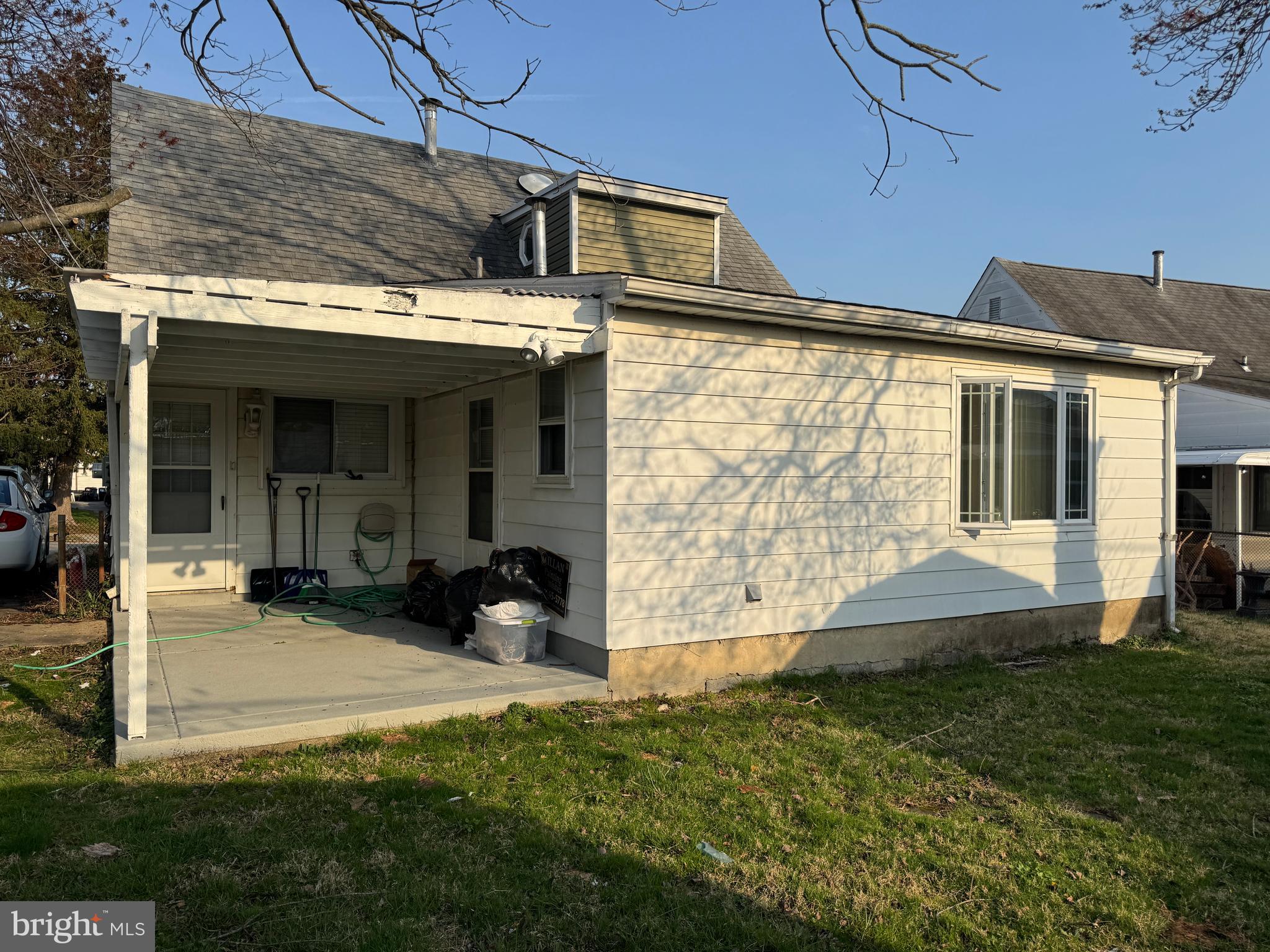 743 Hickory Road Secane, PA 19018 - Photo 4 of 20 Back of House