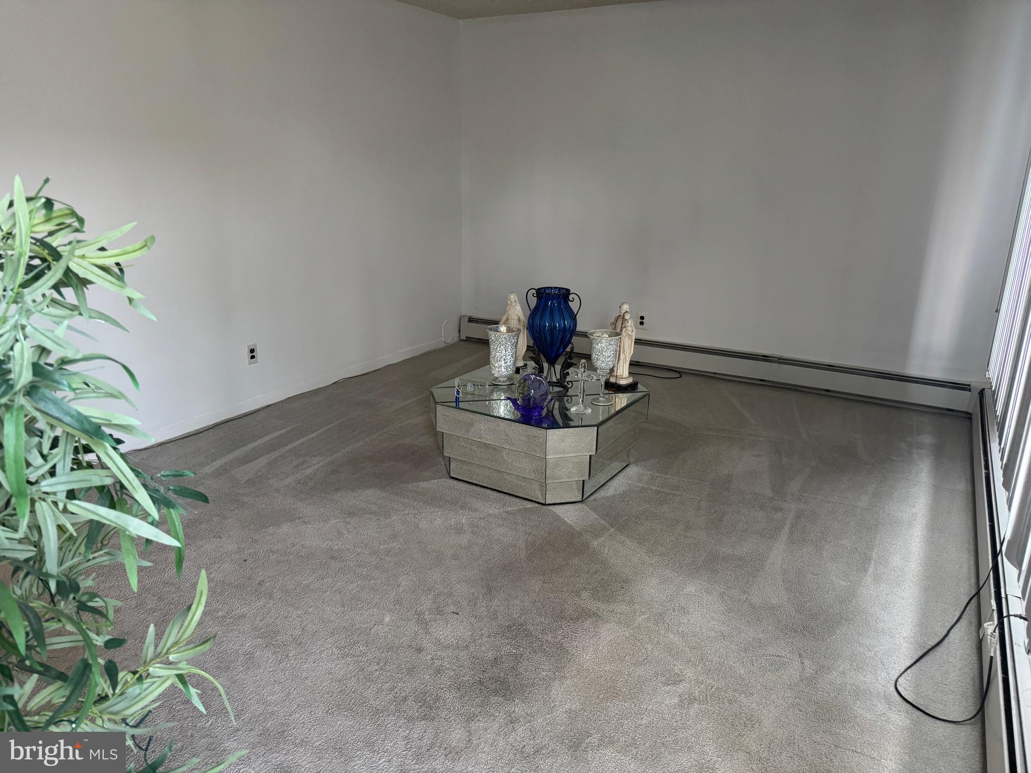 743 Hickory Road Secane, PA 19018 - Photo 9 of 20 Living Room at Entry