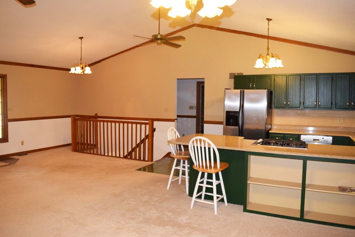2310 Schenk Road Evansville, IN 47720 - Photo 11 of 36 Gallery Image 11