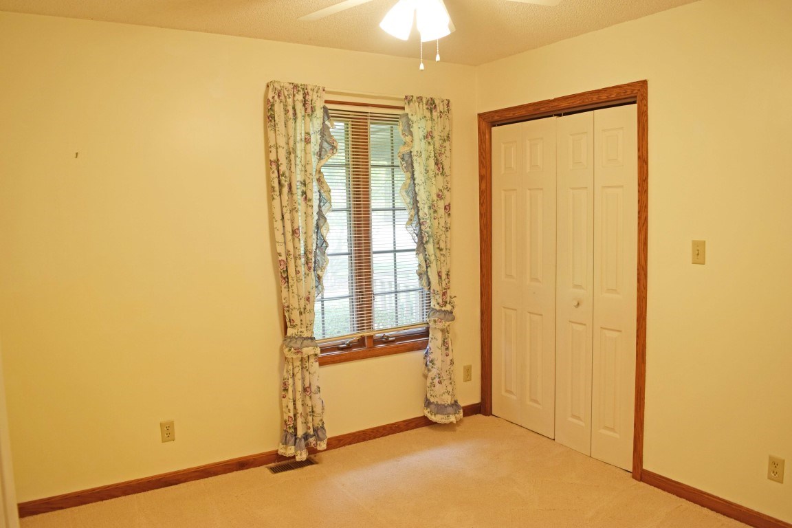 2310 Schenk Road Evansville, IN 47720 - Photo 20 of 36 Gallery Image 20