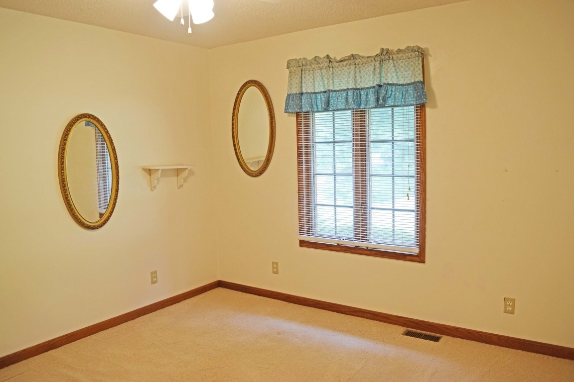 2310 Schenk Road Evansville, IN 47720 - Photo 21 of 36 Gallery Image 21