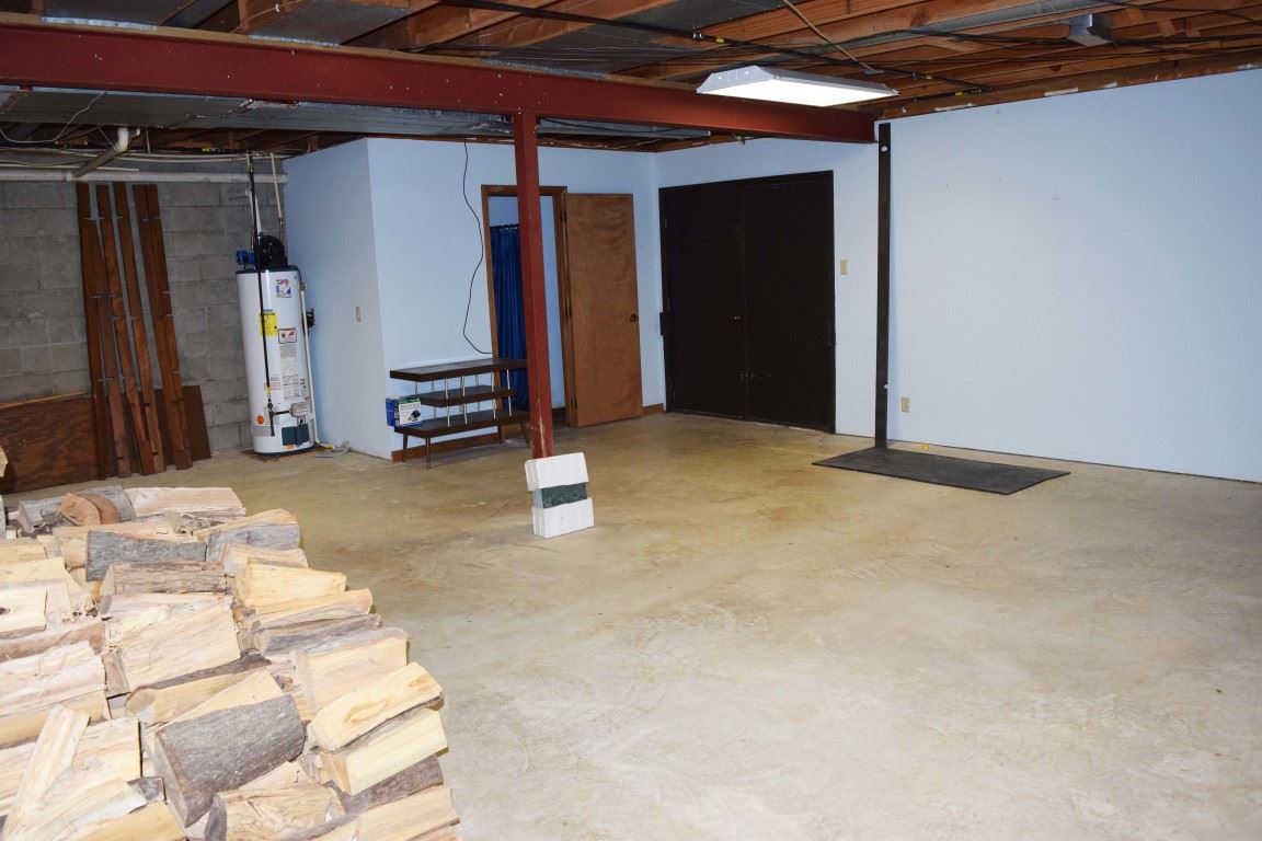 2310 Schenk Road Evansville, IN 47720 - Photo 28 of 36 Gallery Image 28