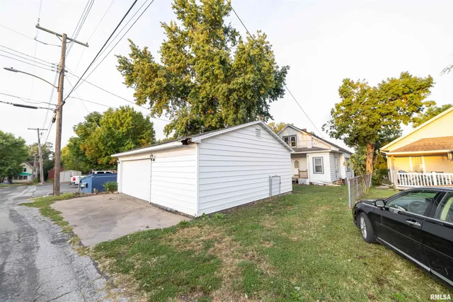 $136,500 | 1324 North 6th Street, Quincy, IL 62301