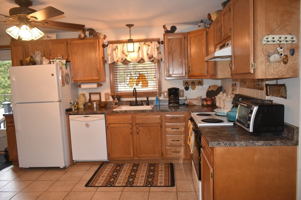 26 Mill Road North Brookfield, MA 01535 - Photo 6 of 21